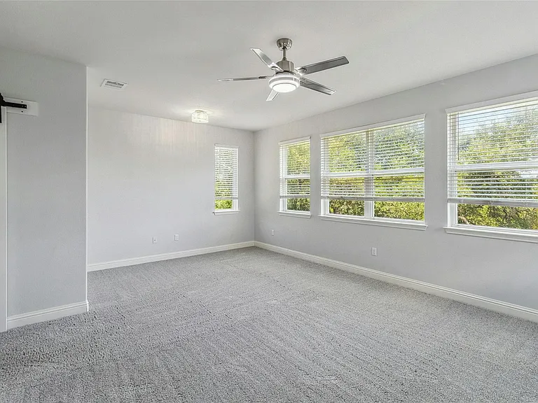 11813 Quintana Cv — Photo 24