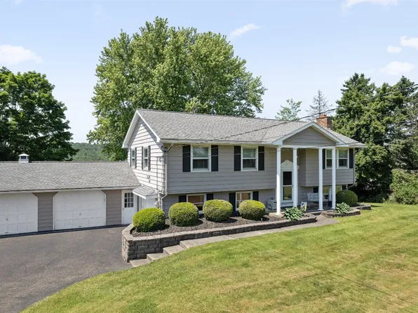 435 Boswell Hill Rd, Endicott, NY 13760