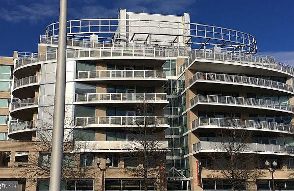 2nd image of 3409 Wilson Blvd Unit 702