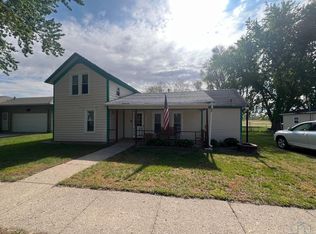 206 Elm St, Correctionville, IA 51016