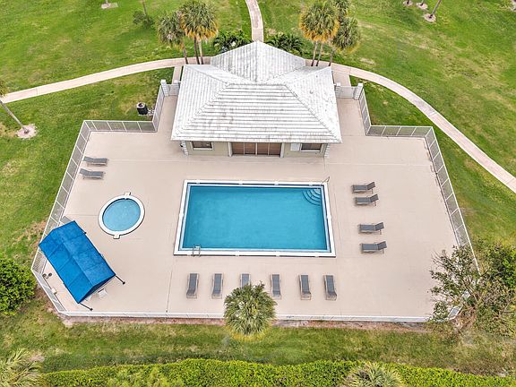 5th image of 3507 Village Boulevard