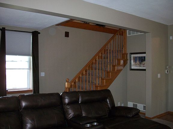 3rd image of 14305 S Blaine Ave