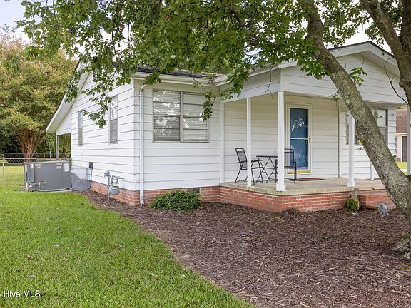 2nd image of 527 Surfside Drive