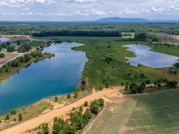 10 Baskin Ferry Rd, Gadsden, AL 35901