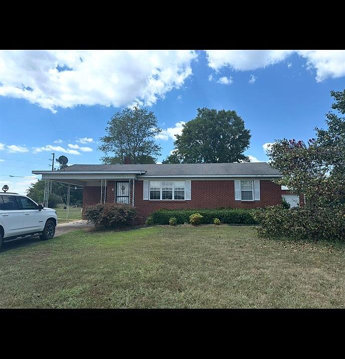 1st image of 179 Dogwood Ln