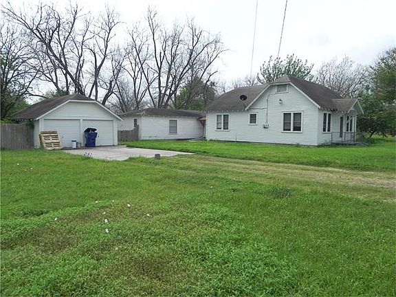 4th image of 102 W Sheldon Ave