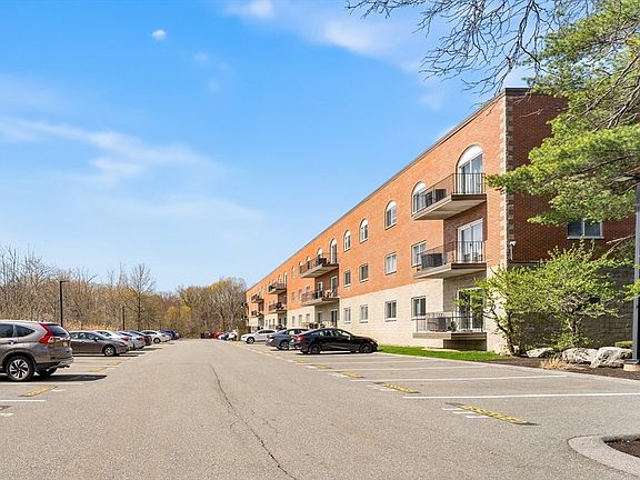 2nd image of 45 Loomis St APT 108