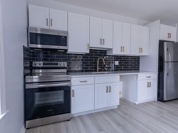 3rd image of 6755 Germantown Ave APT 6