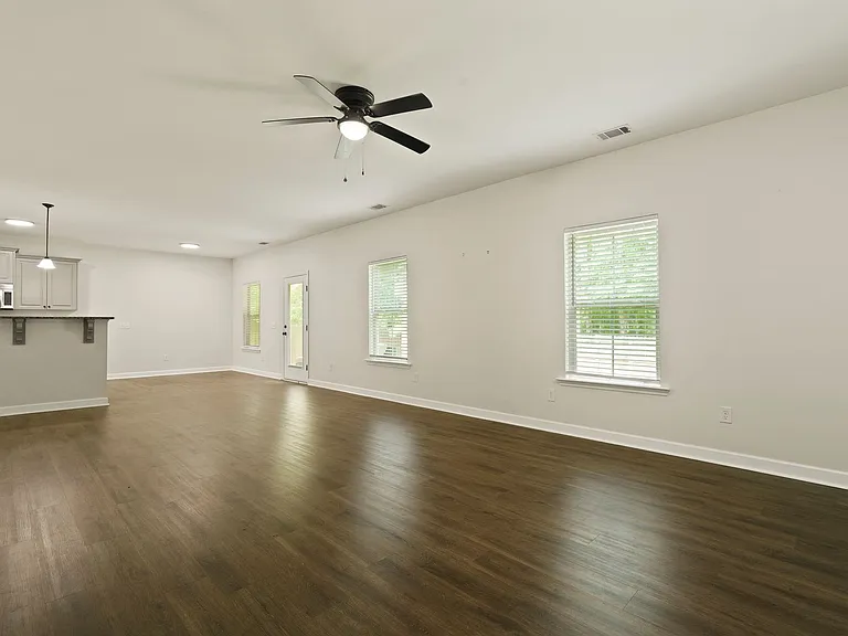 168 Green Paddock Cir — Photo 24
