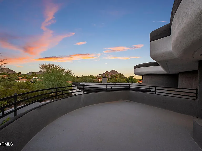 3282 E Palo Verde Dr — Photo 101