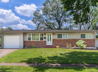 2210 Oriole Dr, Florissant, MO 63033