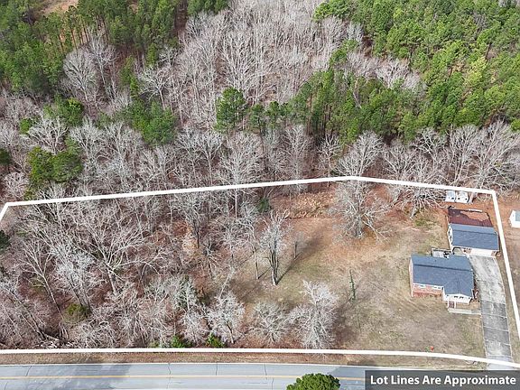 3rd image of 423 Bailey Rd