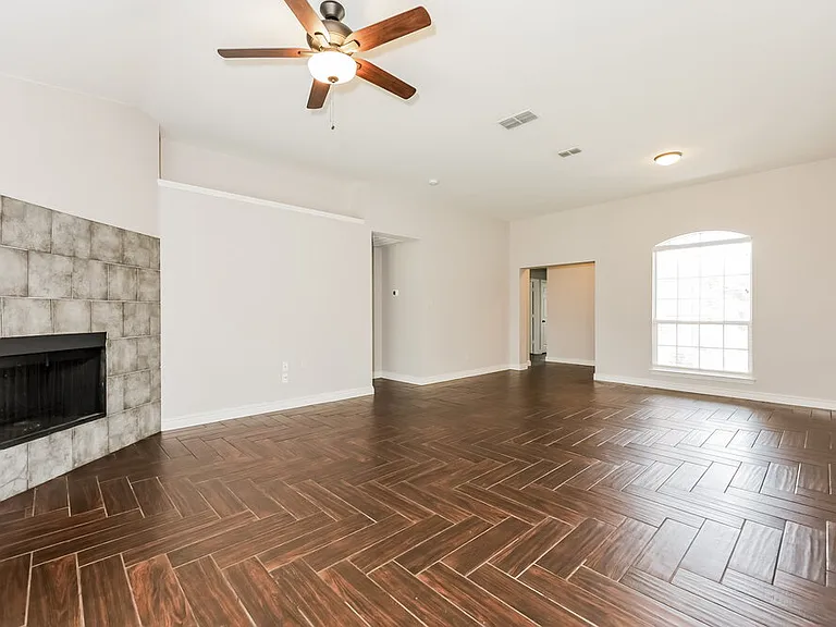 613 Fawn Meadow Trl — Photo 4