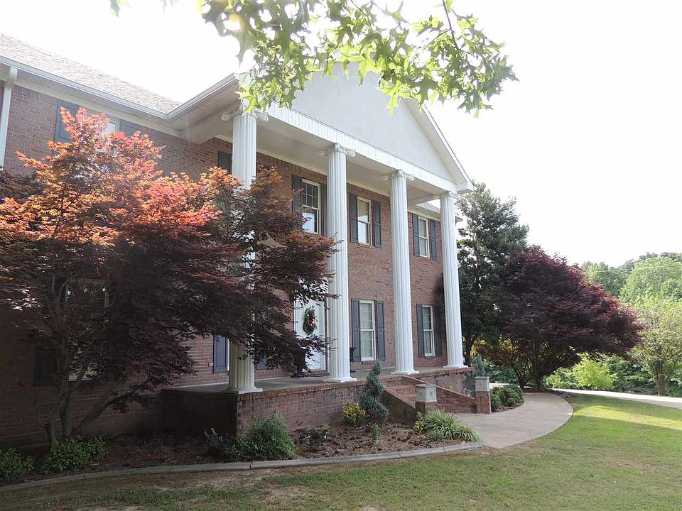 1st image of 407 Heathridge Dr