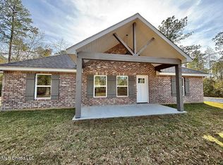 4026 Violet St, Kiln, MS 39556