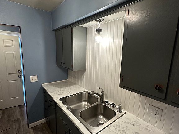 2nd image of 39 Roosevelt Ave #2