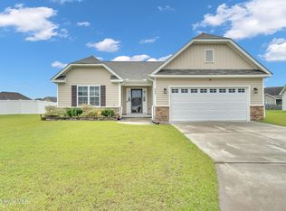 609 Moonstone Ct, Winterville, NC 28590