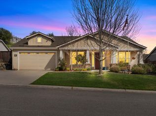 21780 Cascade Crossing Rd, Grass Valley, CA 95949