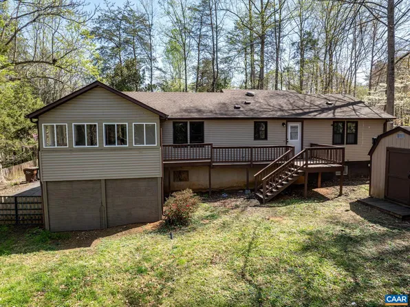 30 Kiowa Ln, Palmyra, VA 22963
