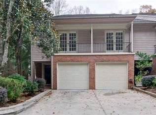 208 Brandywine Cir, Sandy Springs, GA 30350
