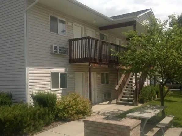 20 2nd St, Cheney, WA 99004