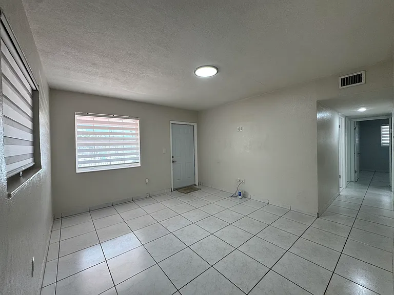 3540 NW 95th Ter — Photo 9
