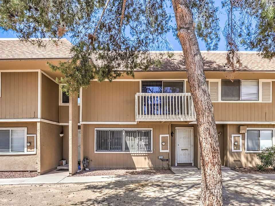1st image of 2426 Paradise Village Way