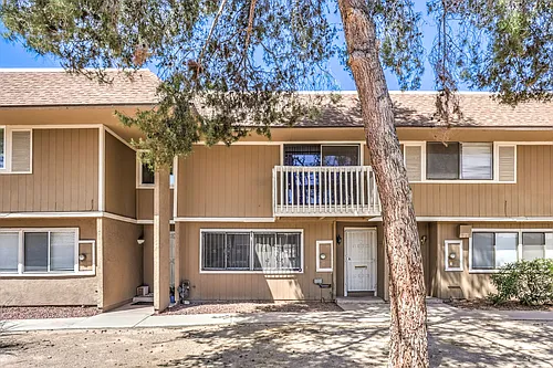 2426 Paradise Village Way Photo 1