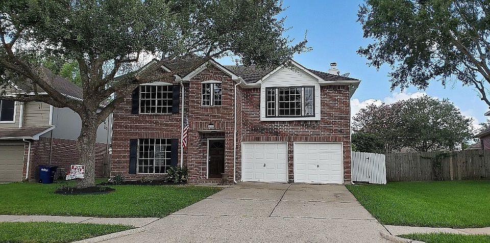 1st image of 614 Oak Berry Dr