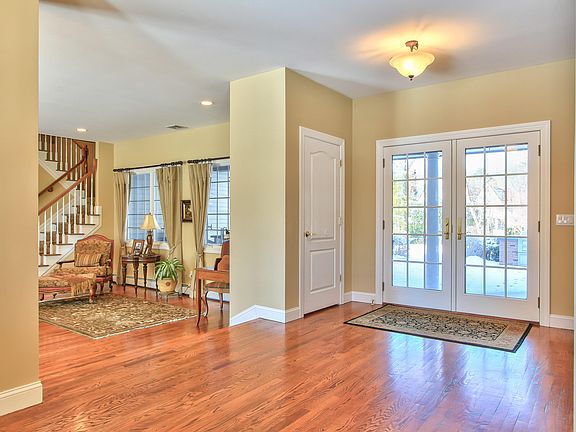 3rd image of 1610 Otter Dr