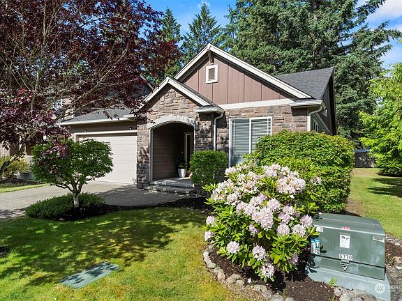 2nd image of 16722 16th Avenue E