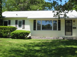 1515 W 4th St, Cedar Falls, IA 50613