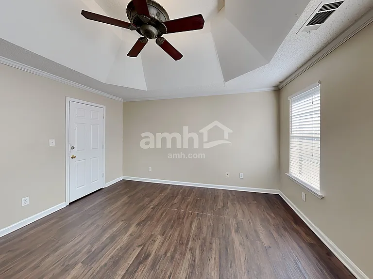 753 Country Lake Ct — Photo 9