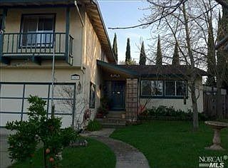 2nd image of 1801 Astoria Pl