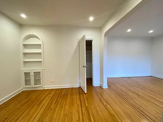 Rented by Lang Realty LLC | media 5