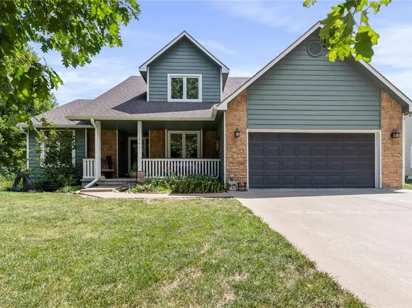1301 S Redbud St, Ottawa, KS 66067