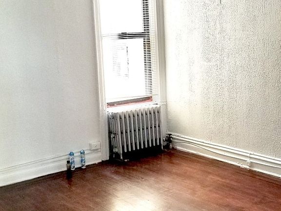 4th image of 4212 30th Ave APT 3