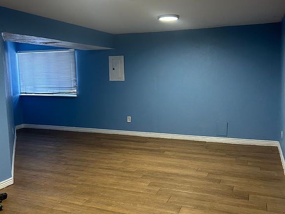 3rd image of 550 Harlan St