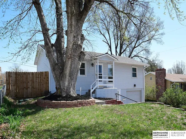 3611 S 89th St, Omaha, NE 68124