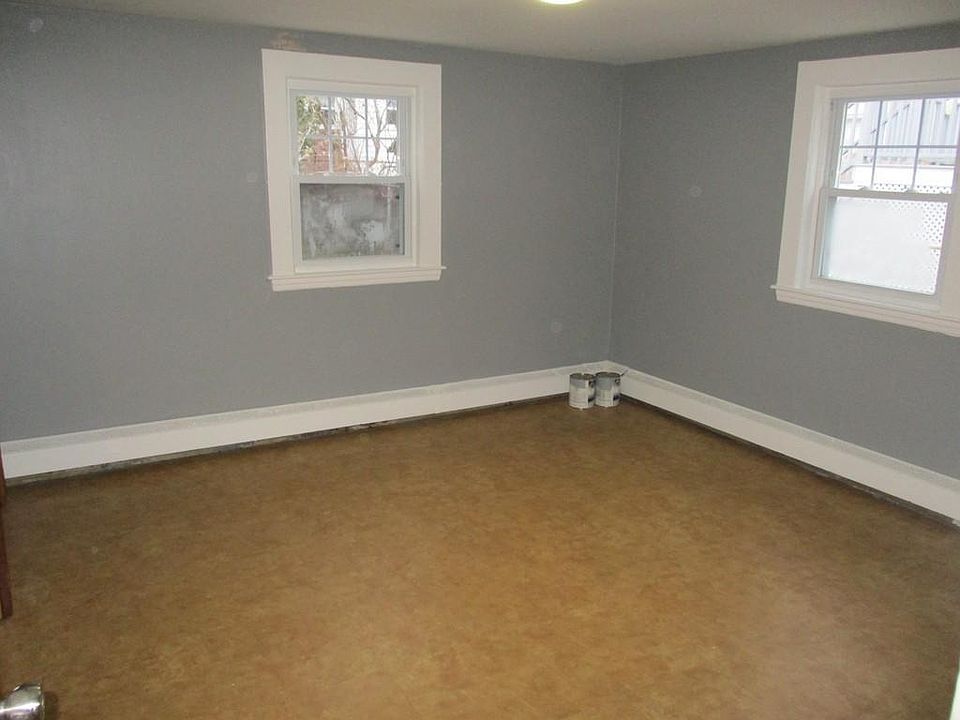 1st image of 39 Bickford Ave #1