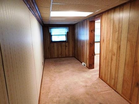 3rd image of 700 E Oak St