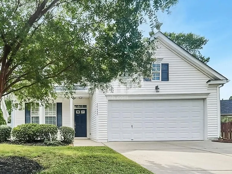 10412 Cobbler Patch Ct — Photo 1