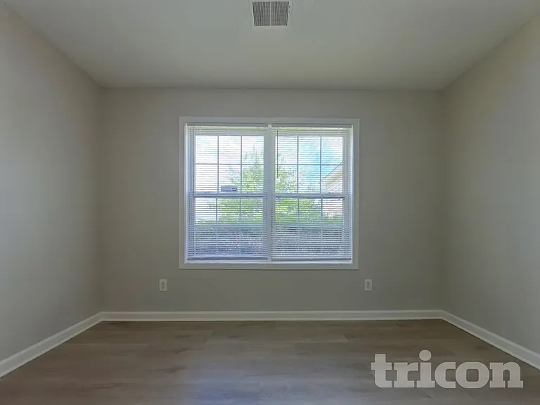 404 Castle Ridge Dr — Photo 11
