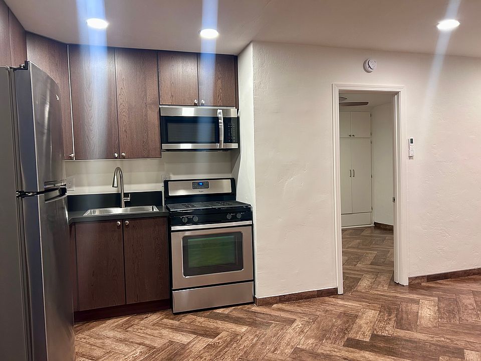 1st image of 725 Queenstown Ct APT A