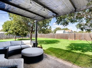 1299 Oakridge Dr, Blanco, TX 78606