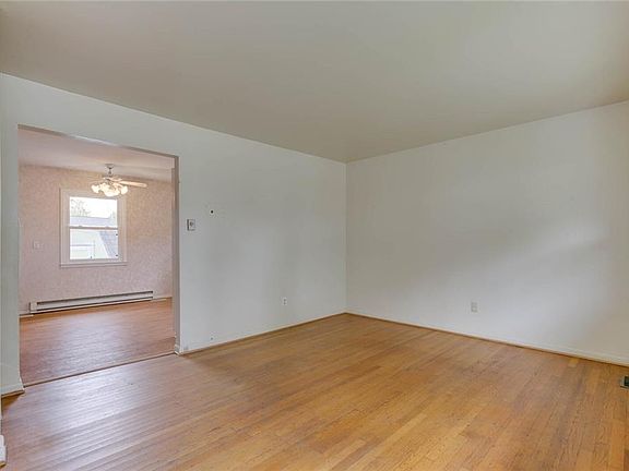5th image of 116 Briarwood Dr