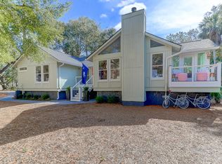 19 Lake Village Ln, Isle Of Palms, SC 29451