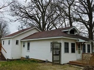 915 Monroe Ave, Wauconda, IL