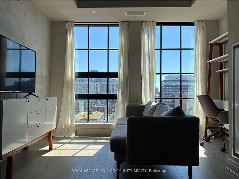 608 Richmond St W #915 — Photo 6