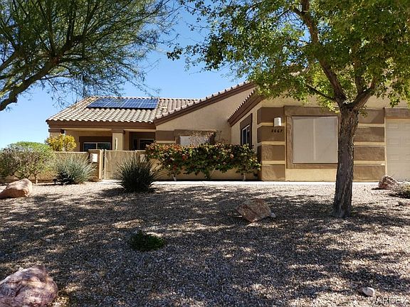 2nd image of 2667 Lantana Dr